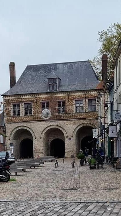 La Petite Place De La Porte De Gand Lille Exterior foto